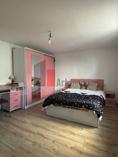 Casa moderna pentru familie, aproape de Parcul Teilor – mobilata complet