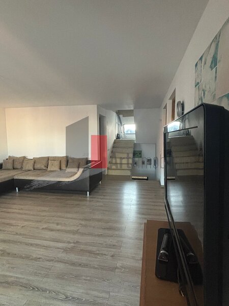 Casa moderna pentru familie, aproape de Parcul Teilor – mobilata complet